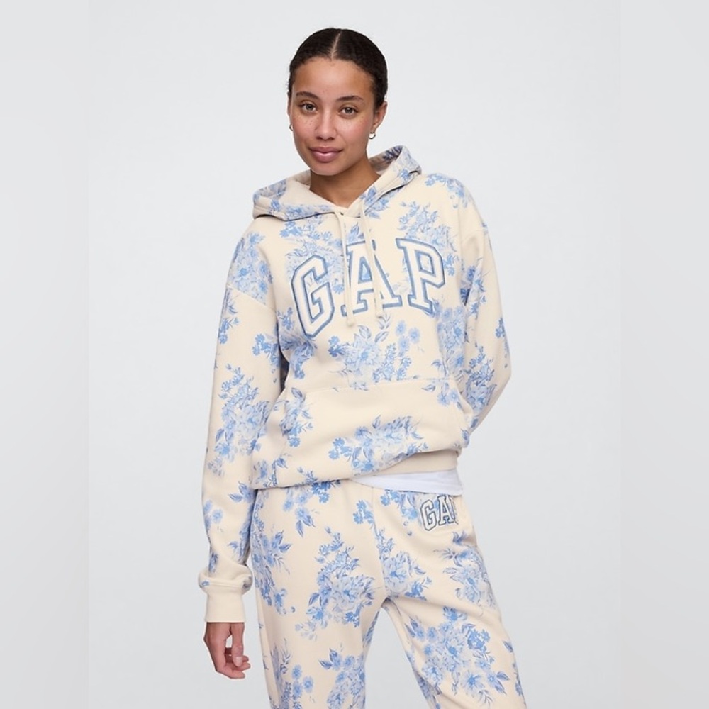 GAP Floral Hoodie and Sweatpants Set 🩵🤍 NWT